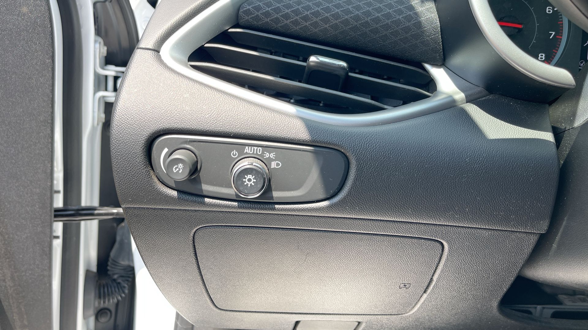 2022 Chevrolet Malibu LS photo 17