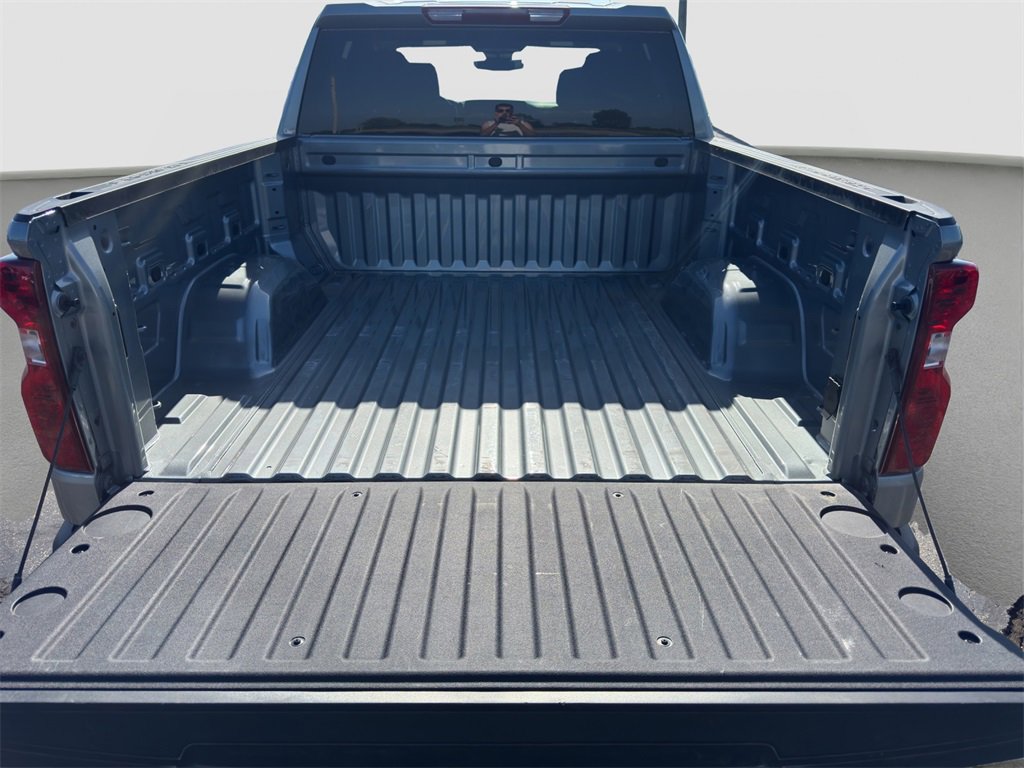 2025 Chevrolet Silverado 1500 Custom photo 25