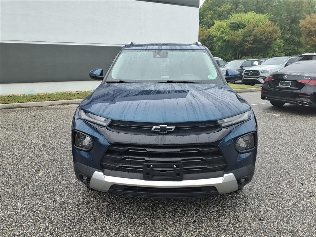 2021 Chevrolet Trailblazer LT photo 2