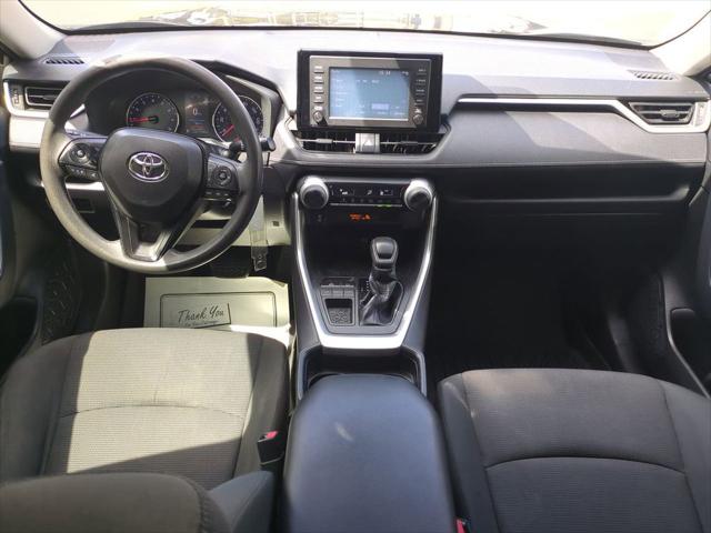 2019 Toyota RAV4 LE photo 13