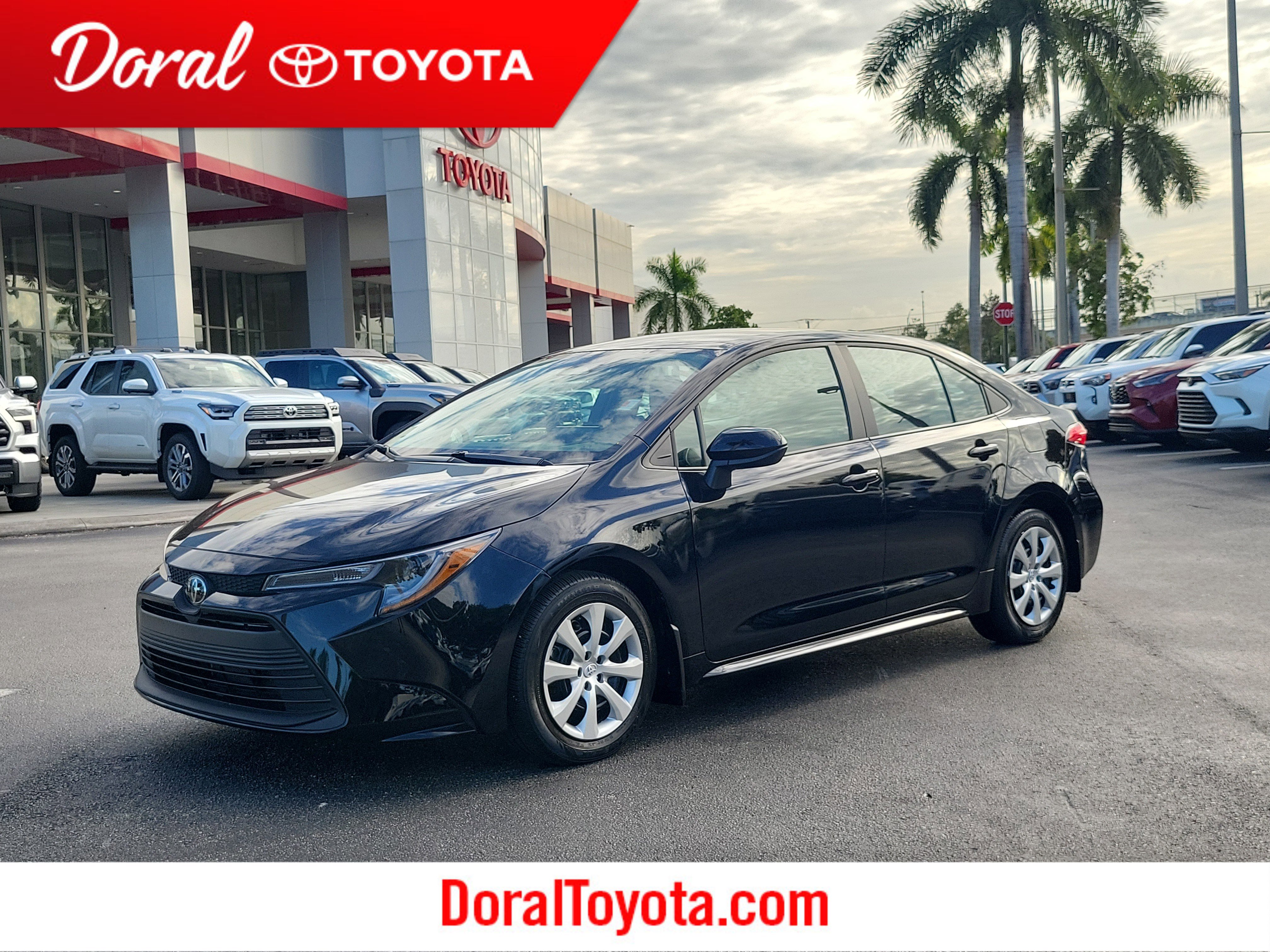 2025 Toyota Corolla LE's photo