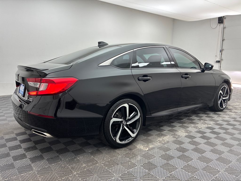 2022 Honda Accord Sport 2.0T photo 7