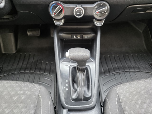 2020 Kia Rio S photo 19
