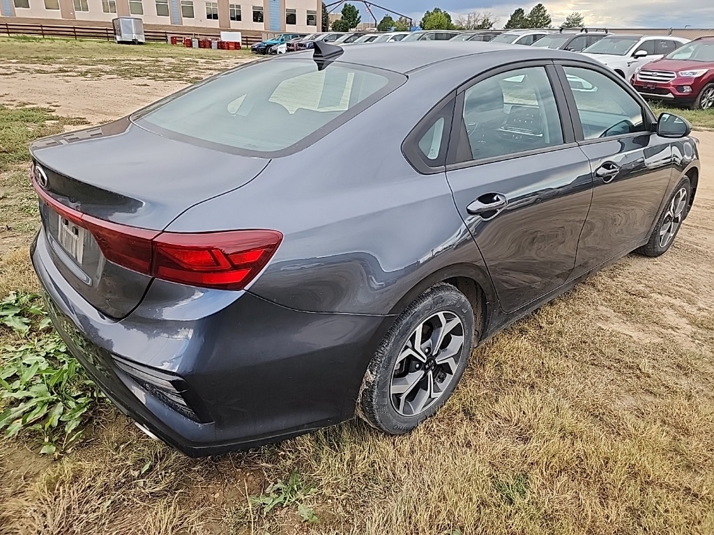 2021 Kia Forte LXS photo 4