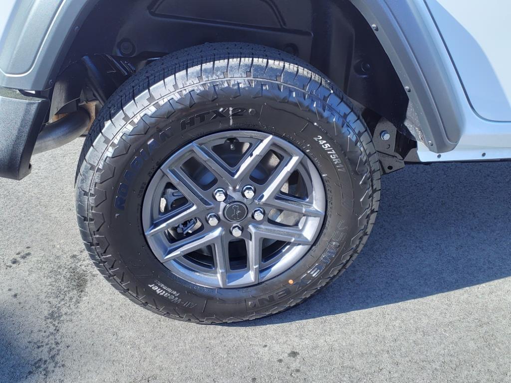 2025 Jeep Wrangler Sport S photo 20