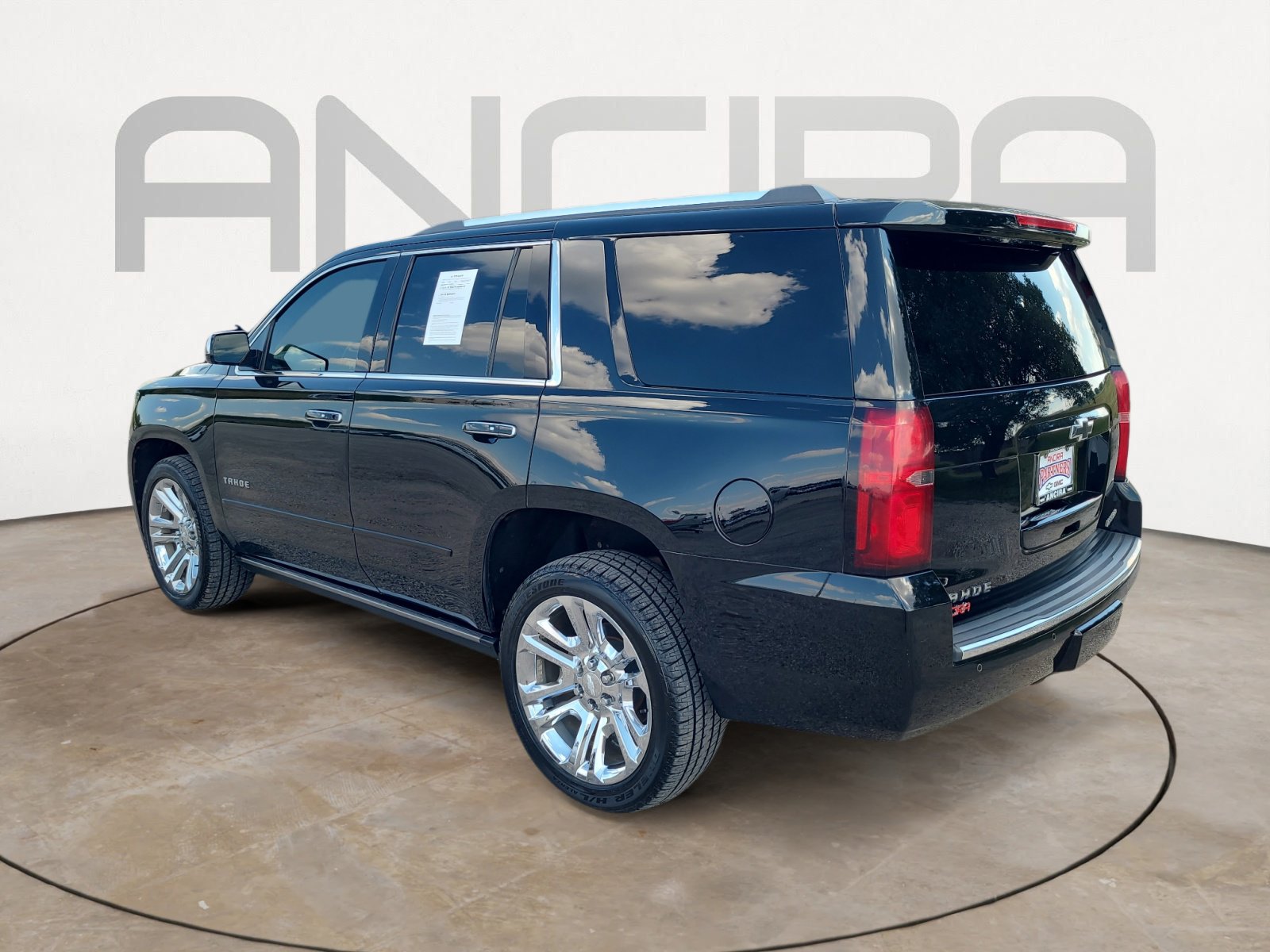 2020 Chevrolet Tahoe Premier photo 3