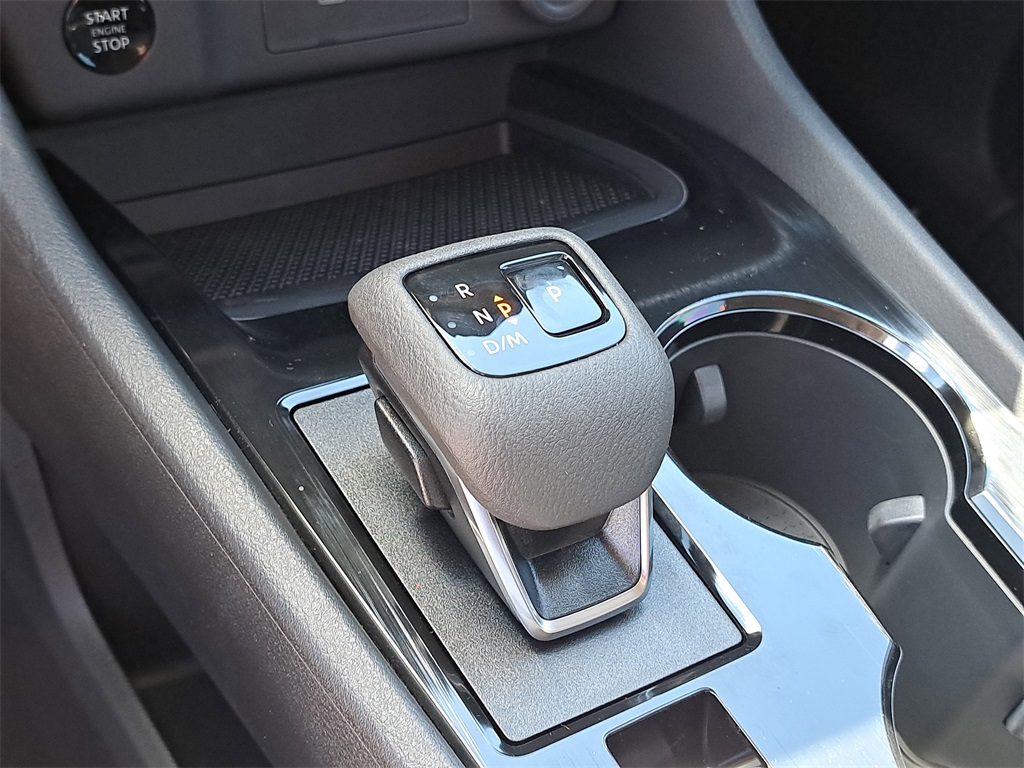 2026 Nissan Rogue SV photo 29