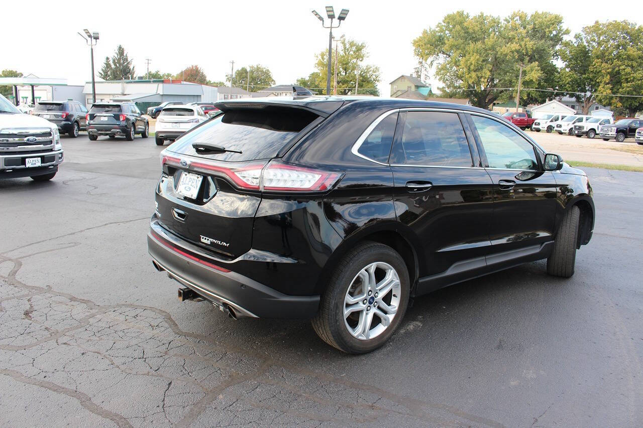 2018 Ford Edge Titanium photo 4
