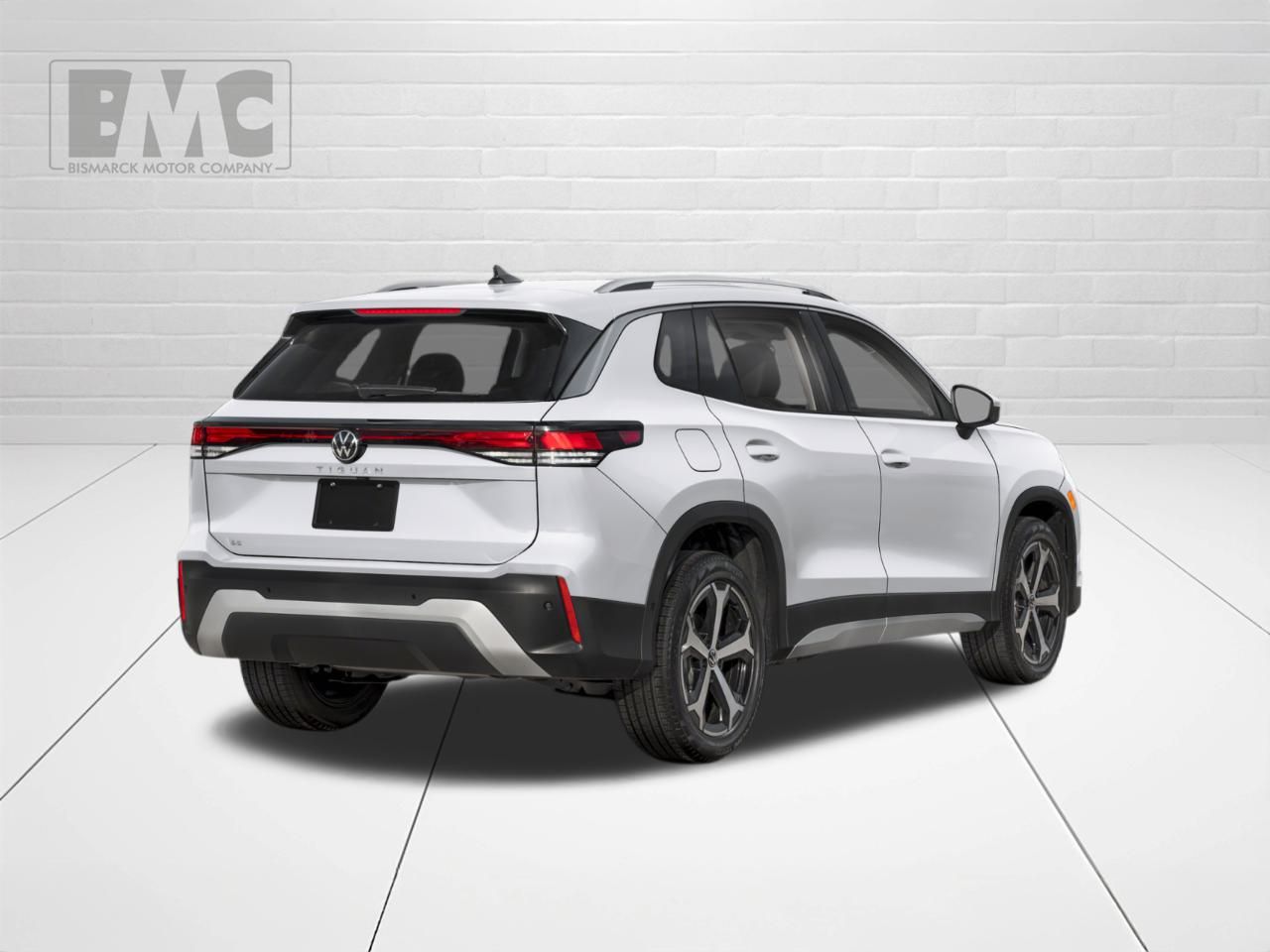 2026 Volkswagen Tiguan SE photo 2