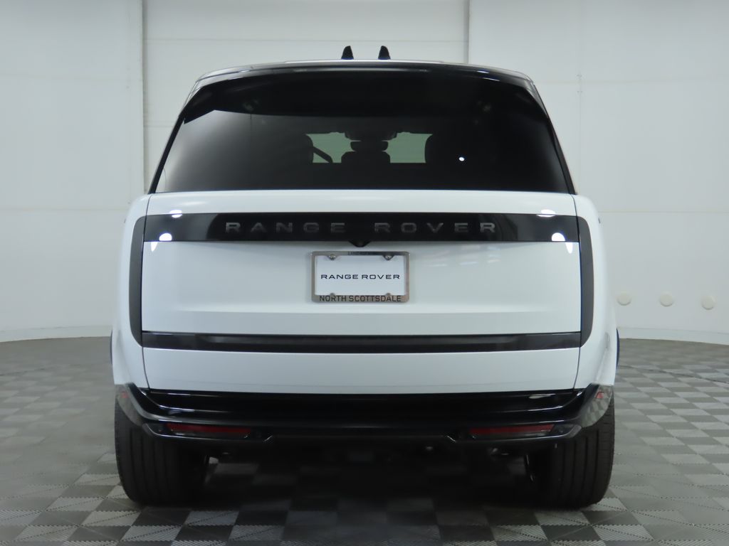2025 Land Rover Range Rover SE photo 5