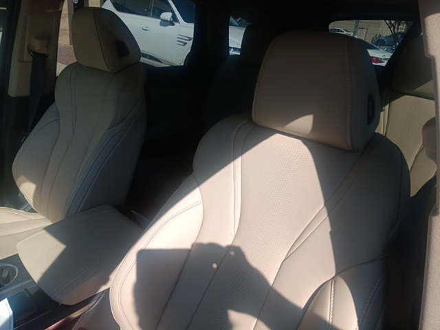 2025 Acura MDX SH-AWD Technology photo 7