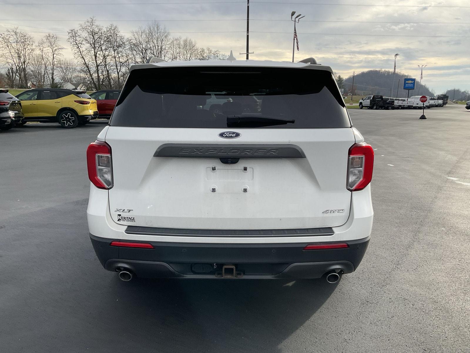 2021 Ford Explorer XLT photo 4
