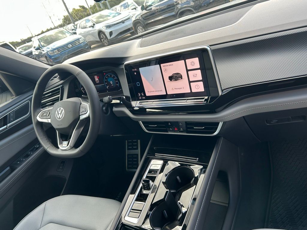 2026 Volkswagen Atlas Cross Sport SEL R-Line photo 30