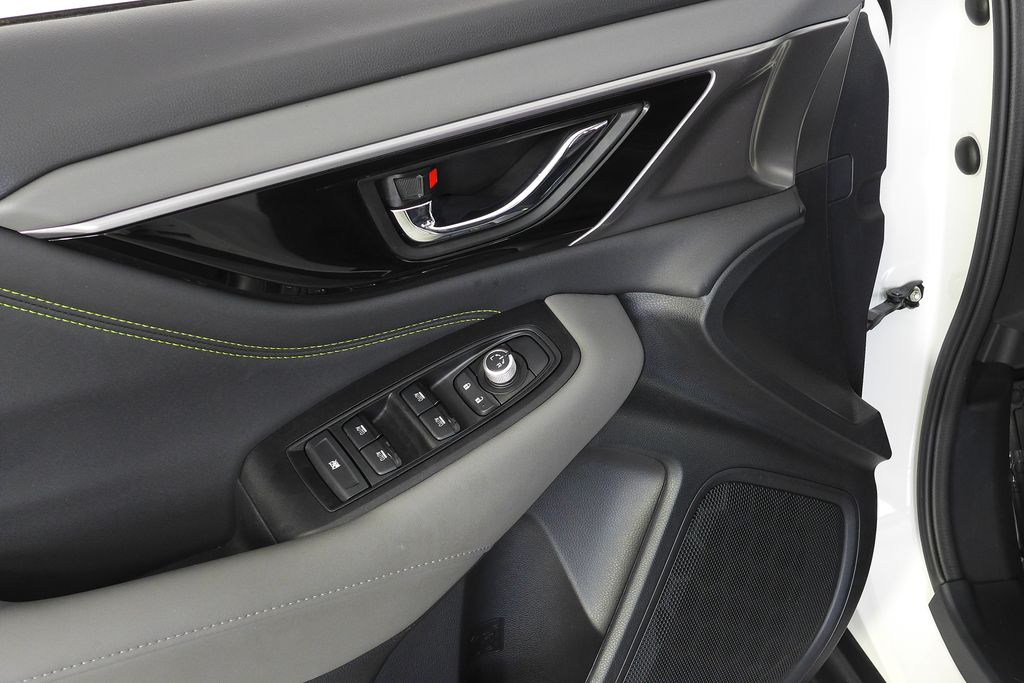 2024 Subaru Outback Onyx Edition photo 8