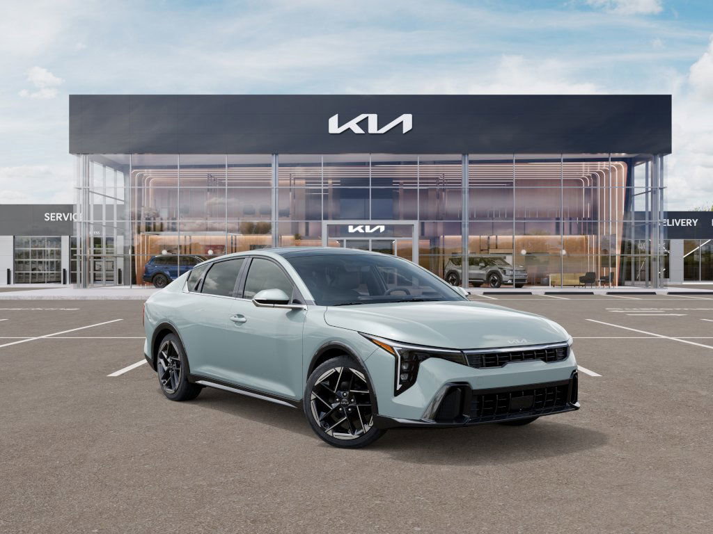 2025 Kia K4 GT-Line photo 5