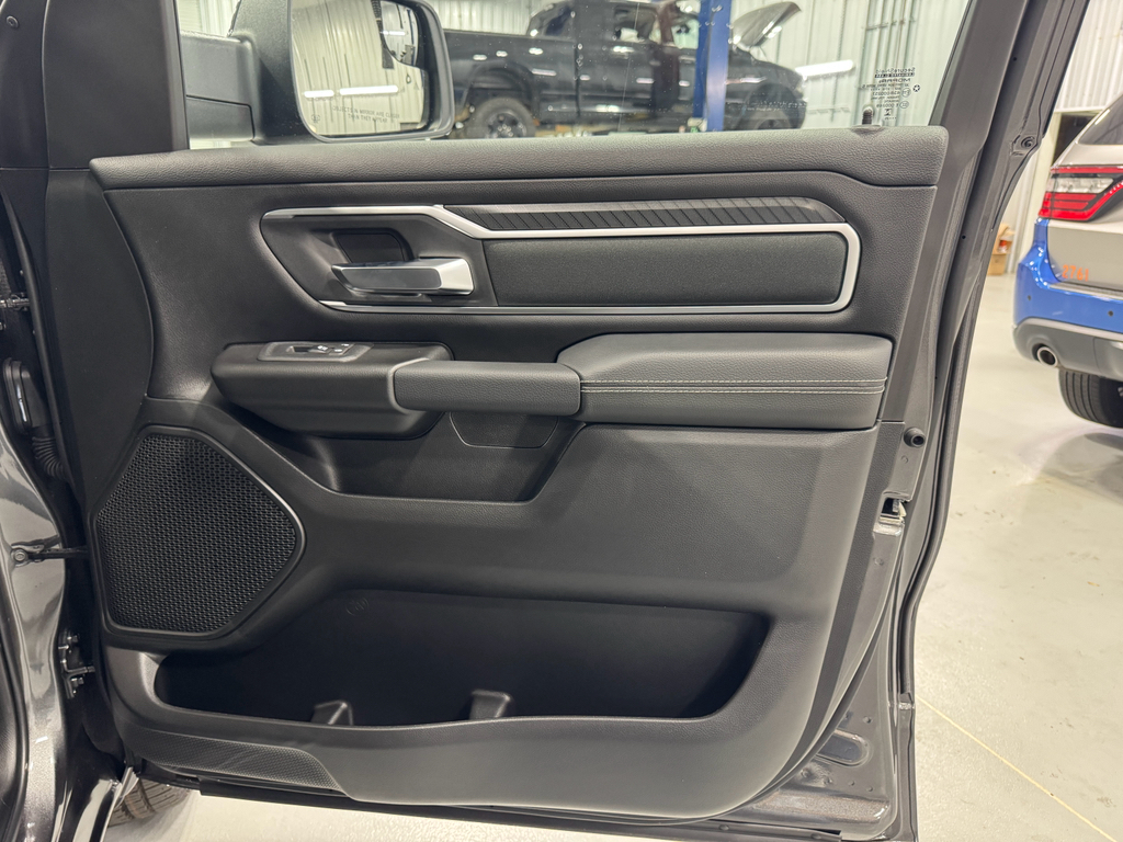 2025 Ram 1500 Big Horn photo 15