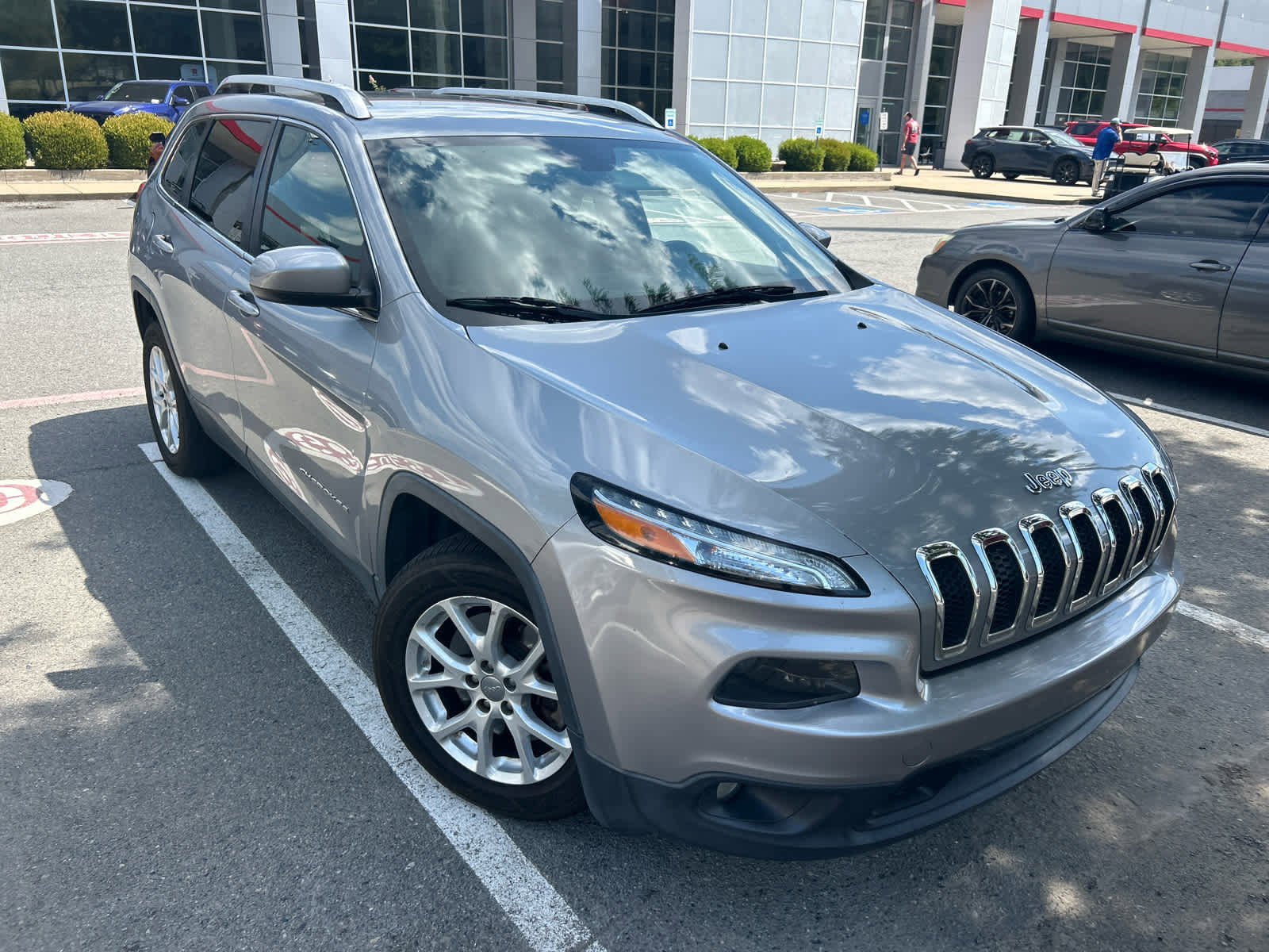 Used 2014 Jeep Cherokee Latitude with VIN 1C4PJLCBXEW123061 for sale in Little Rock, AR
