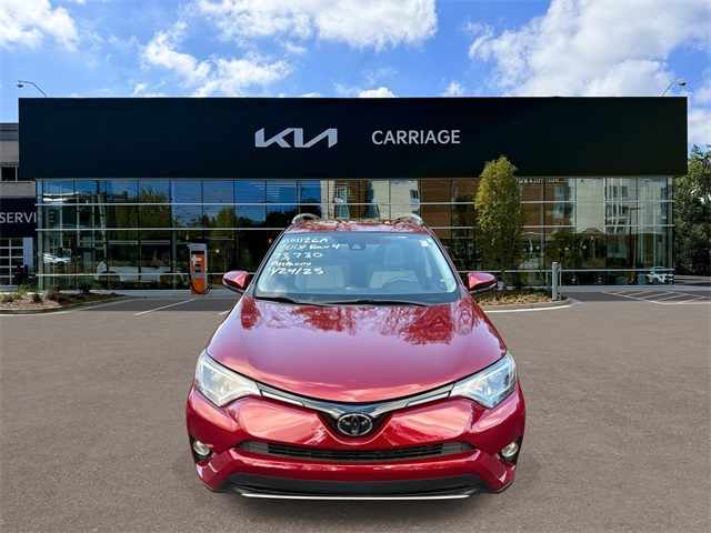 2018 Toyota RAV4 XLE photo 3