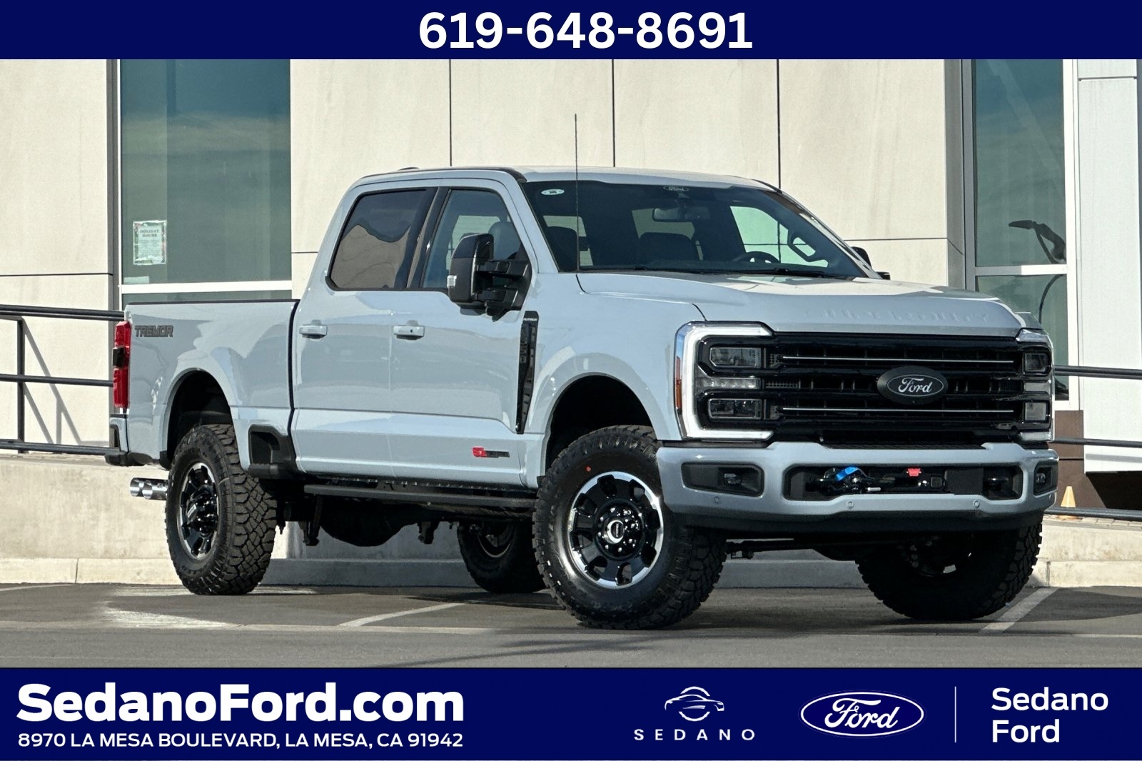 2026 Ford F-350 Super Duty Platinum's photo