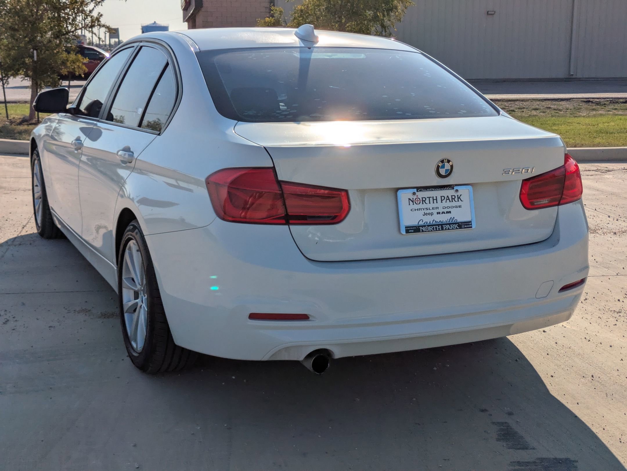 2018 Bmw 320i Sedan photo 4