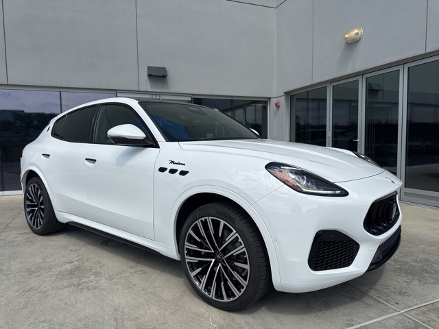 2025 Maserati Grecale MODENA's photo