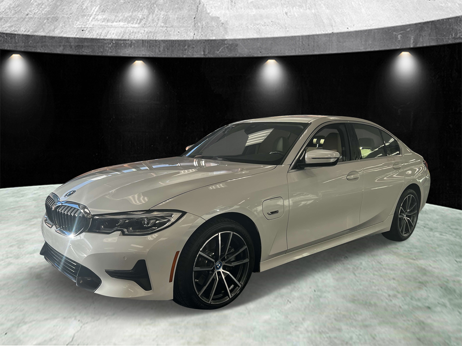 PreOwned 2022 BMW 3 Series 330e xDrive PlugIn Hybrid 4dr Car in