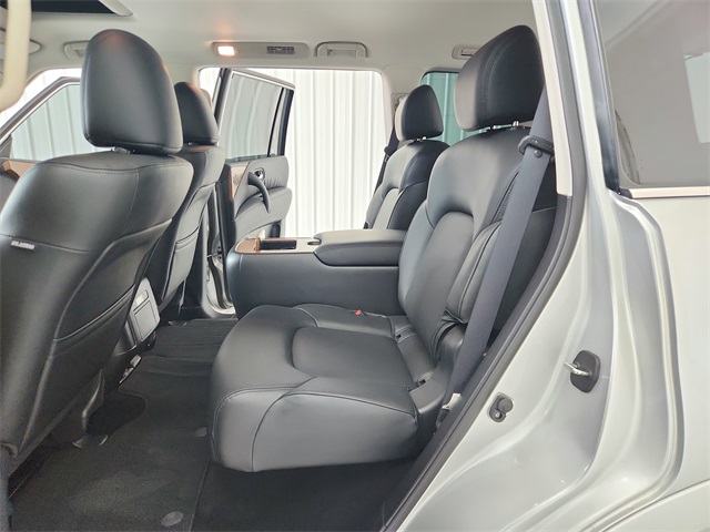 2023 Nissan Armada SL photo 29