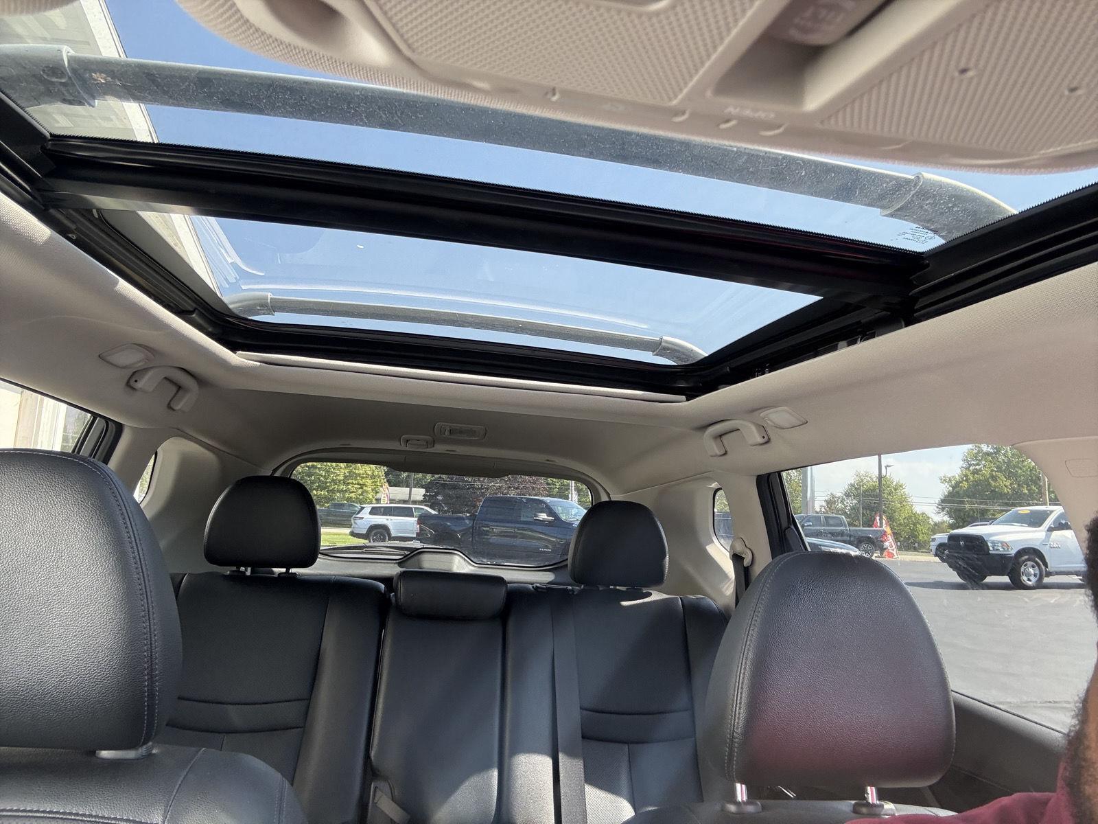 2020 Nissan Rogue SL photo 12