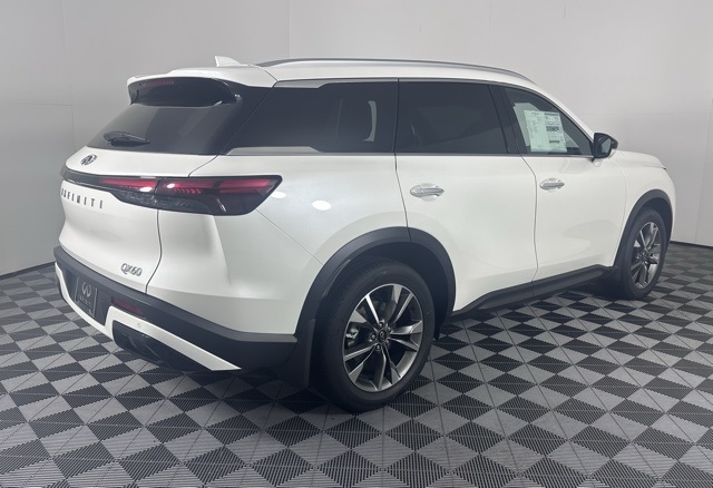 2025 Infiniti QX60 Luxe photo 4