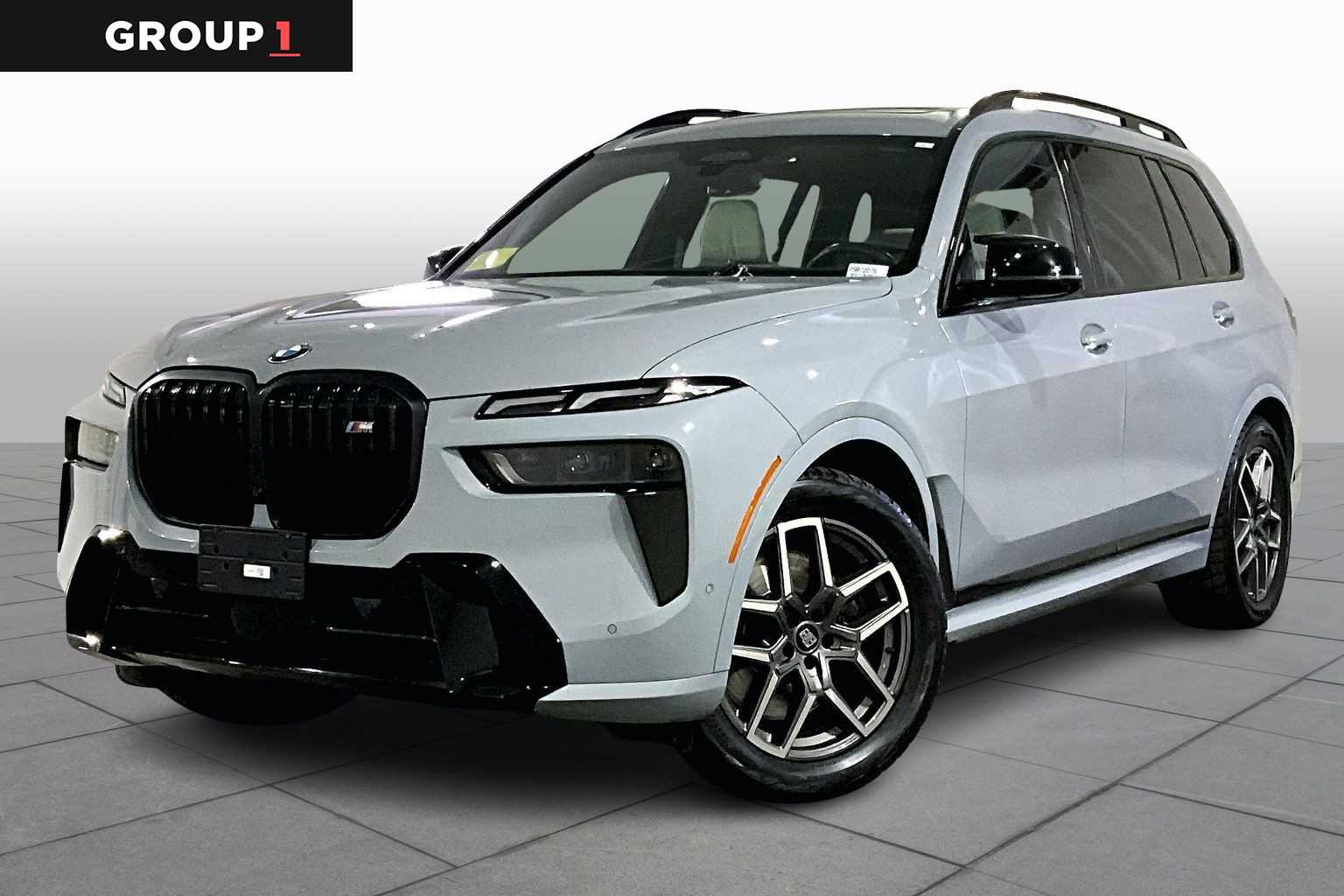 2023 BMW X7 M60i