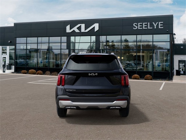 2025 Kia Sorento S photo 4