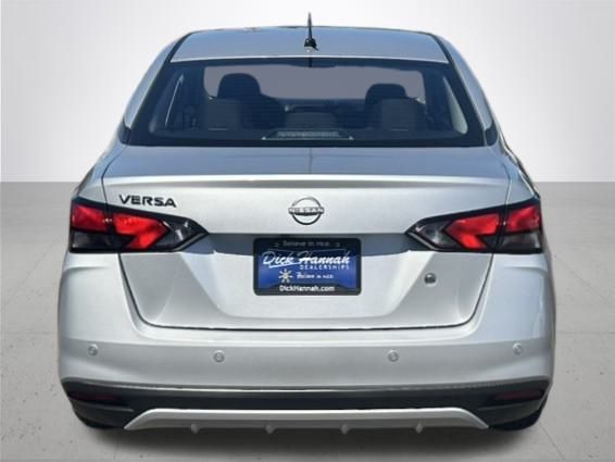 2025 Nissan Versa 1.6 S photo 8