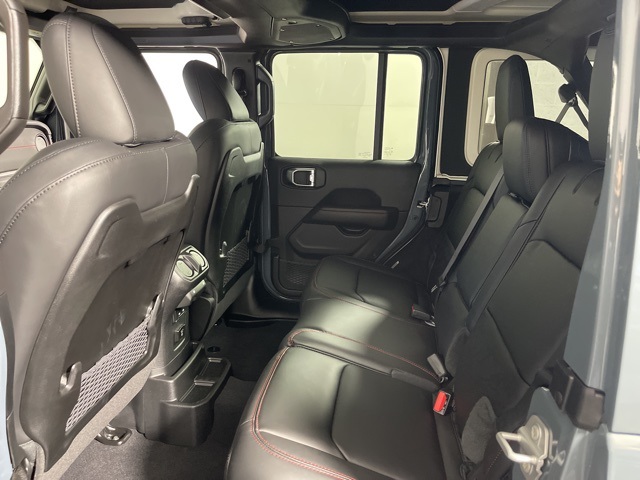 2025 Jeep Wrangler Rubicon X photo 19