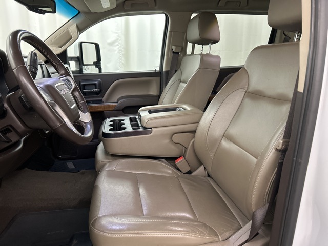 2019 Gmc Sierra HD SLT photo 5