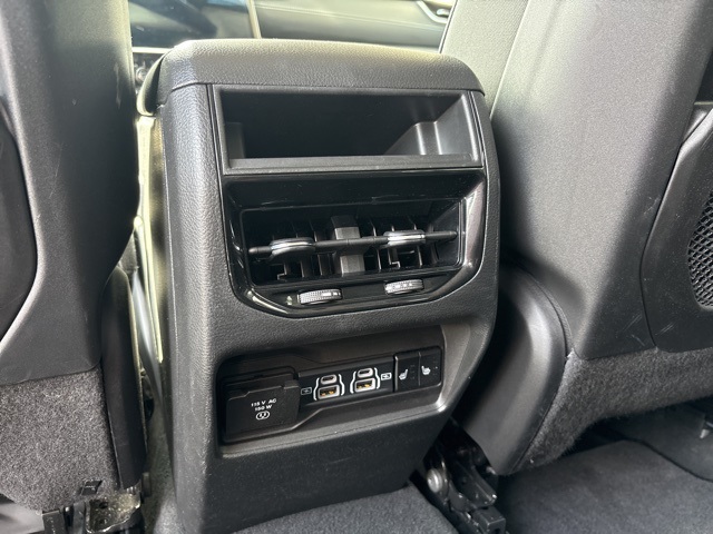 2023 Jeep Grand Cherokee Limited photo 17