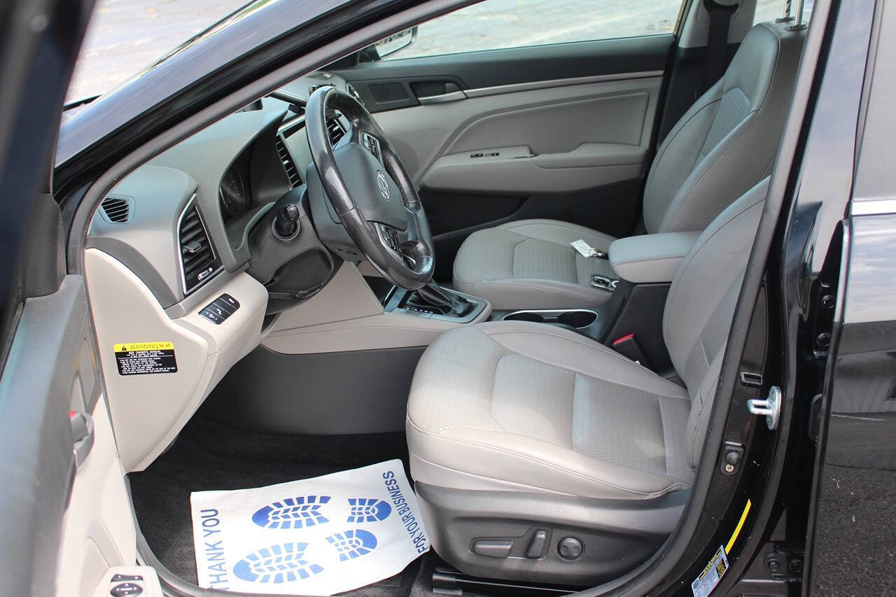 2017 Hyundai Elantra SE Tech Limited photo 7
