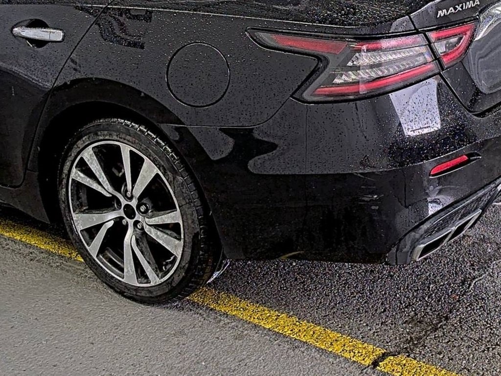 2019 Nissan Maxima SL photo 13