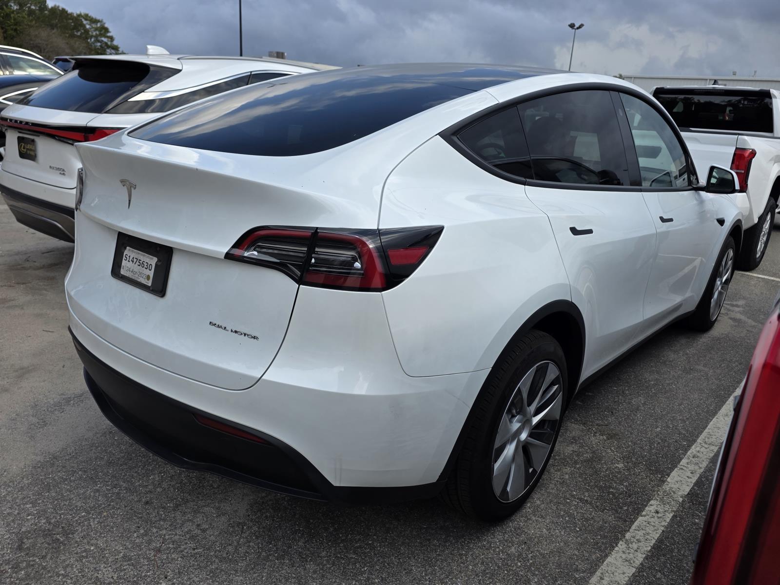 2023 Tesla Model Y Long Range photo 3