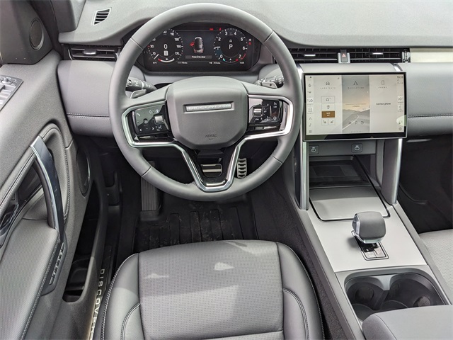 2025 Land Rover Discovery Sport SE photo 8