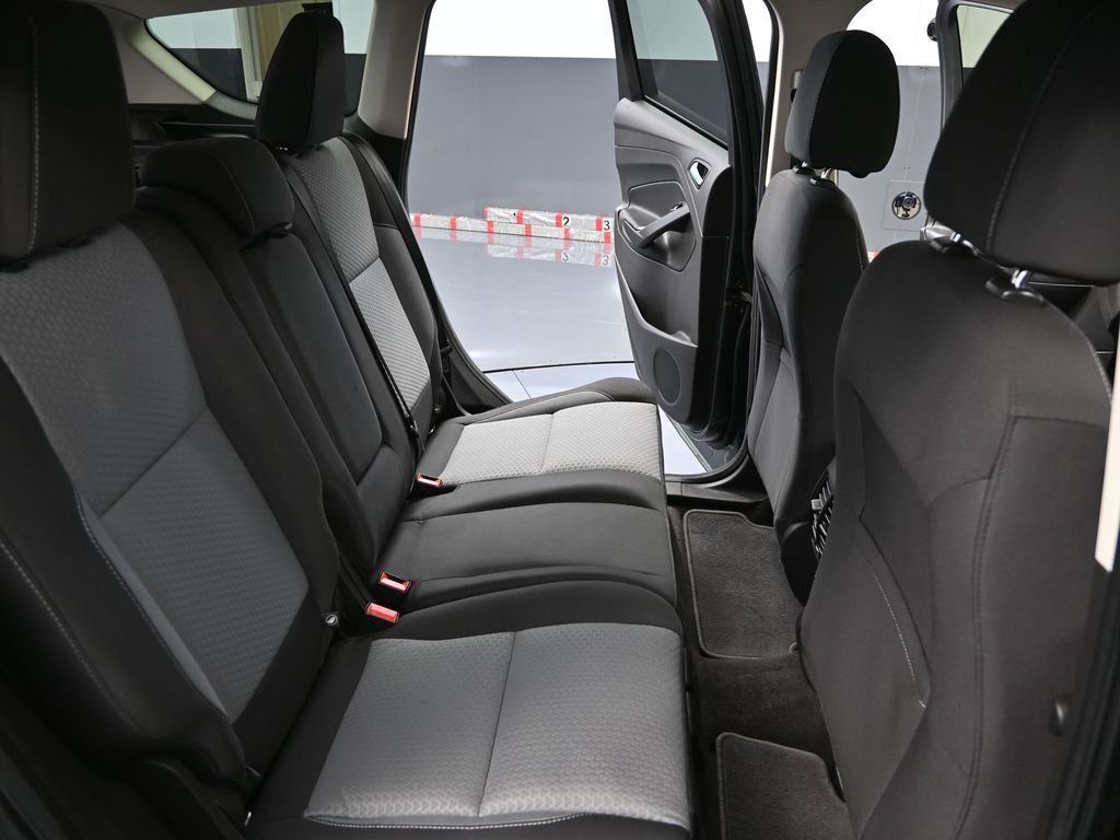 2017 Ford Escape SE photo 34