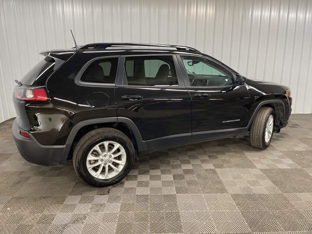 2022 Jeep Cherokee Latitude Lux photo 2