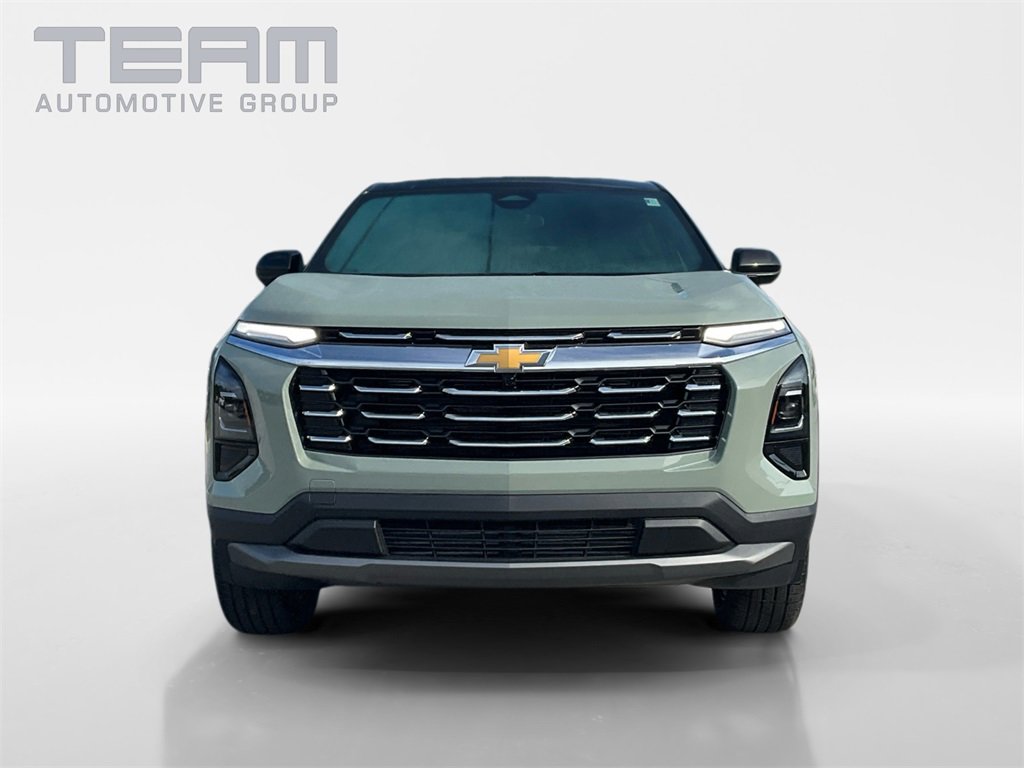 2026 Chevrolet Equinox LT photo 2