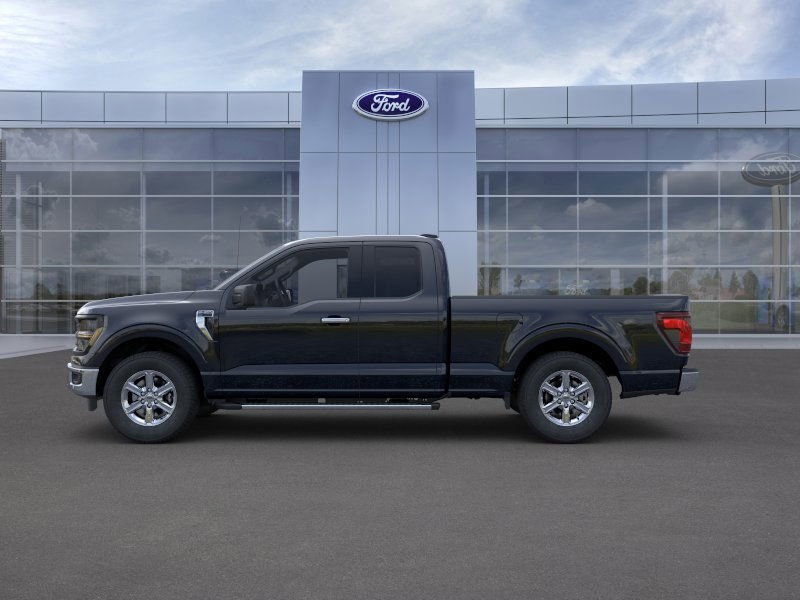 2025 Ford F-150 XLT photo 3