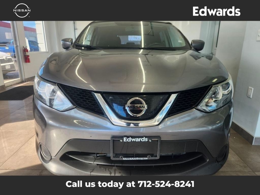2019 Nissan Rogue Sport S photo 3