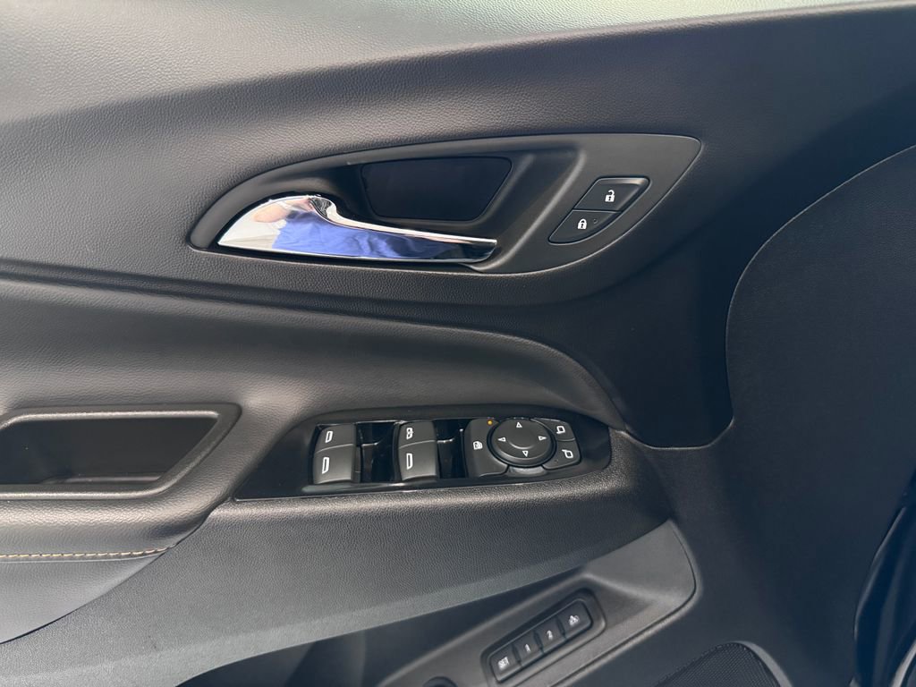 2024 Chevrolet Equinox Premier photo 24