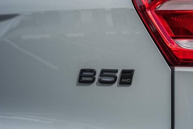 2026 Volvo XC40 photo 7