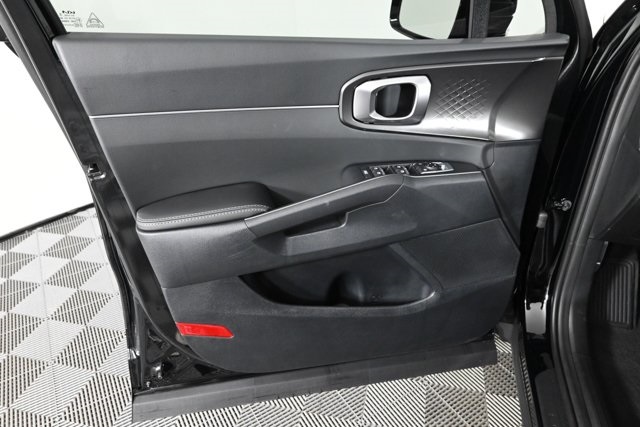 2026 Kia Sorento S photo 15