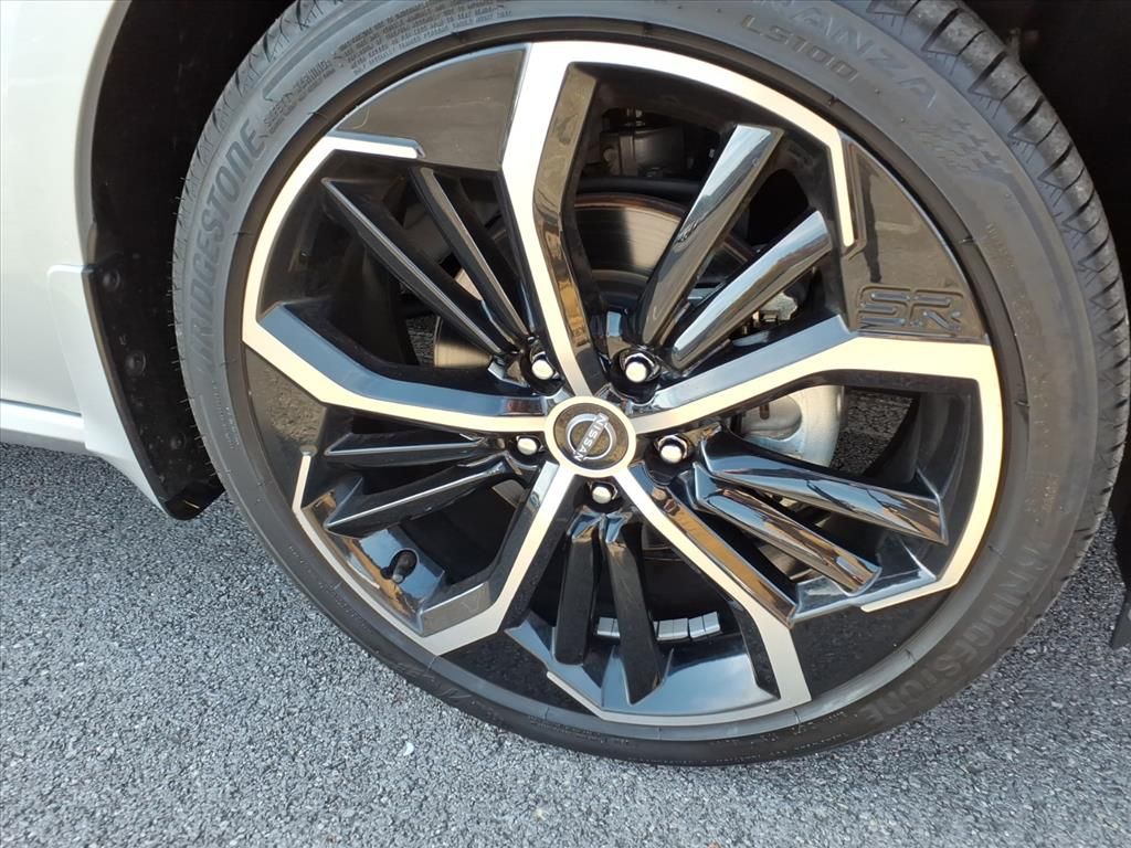 2024 Nissan Altima 2.5 SR photo 3