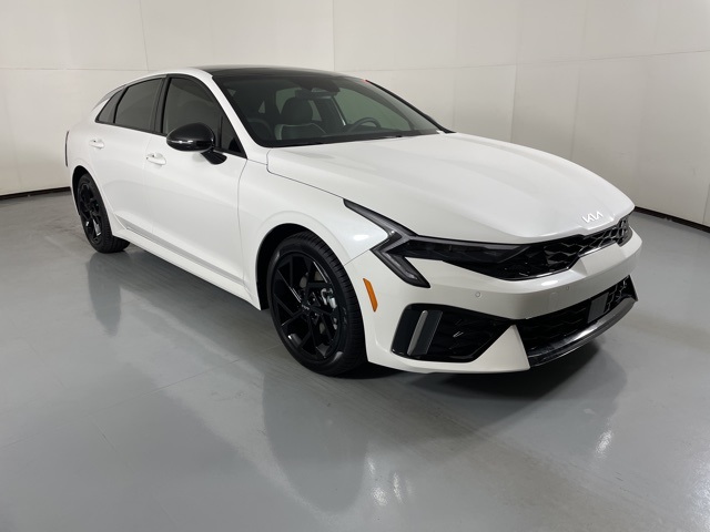 2026 Kia K5 GT-Line photo 2