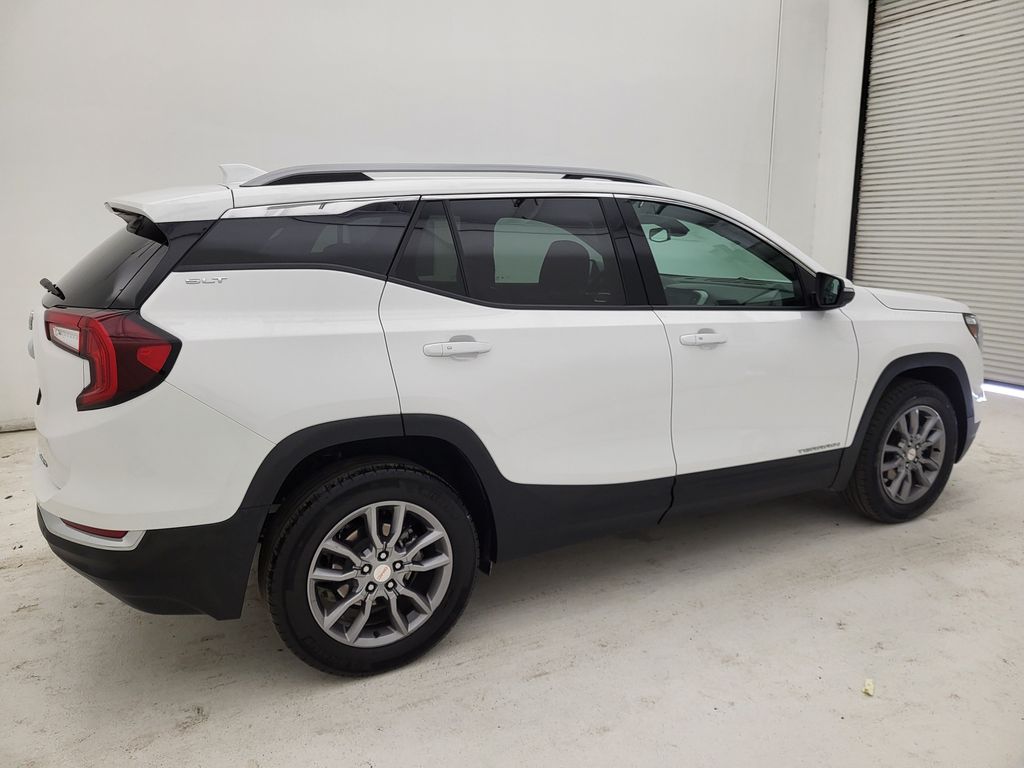 2024 Gmc Terrain SLT photo 9